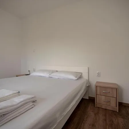 Arijana شقة تريبينيي